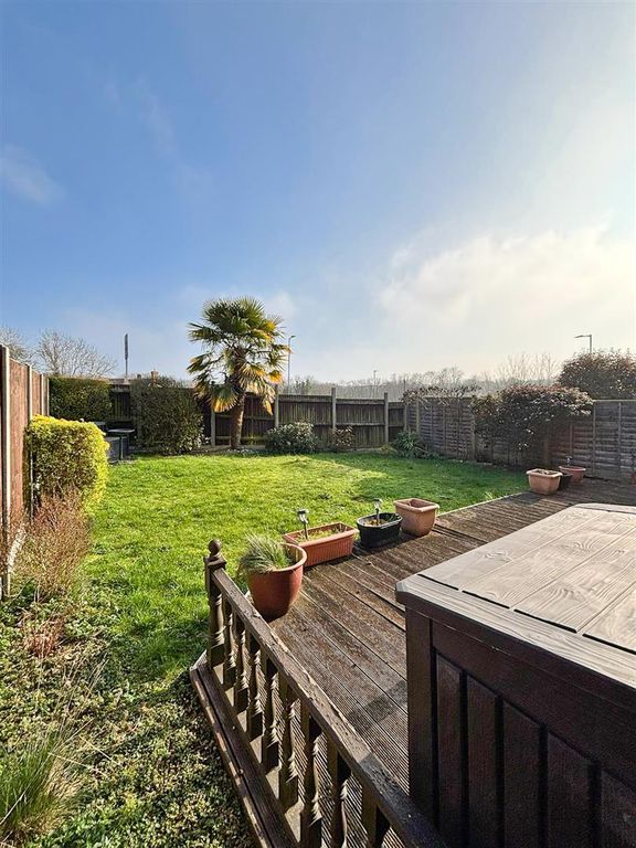 Property photo 3 of 18