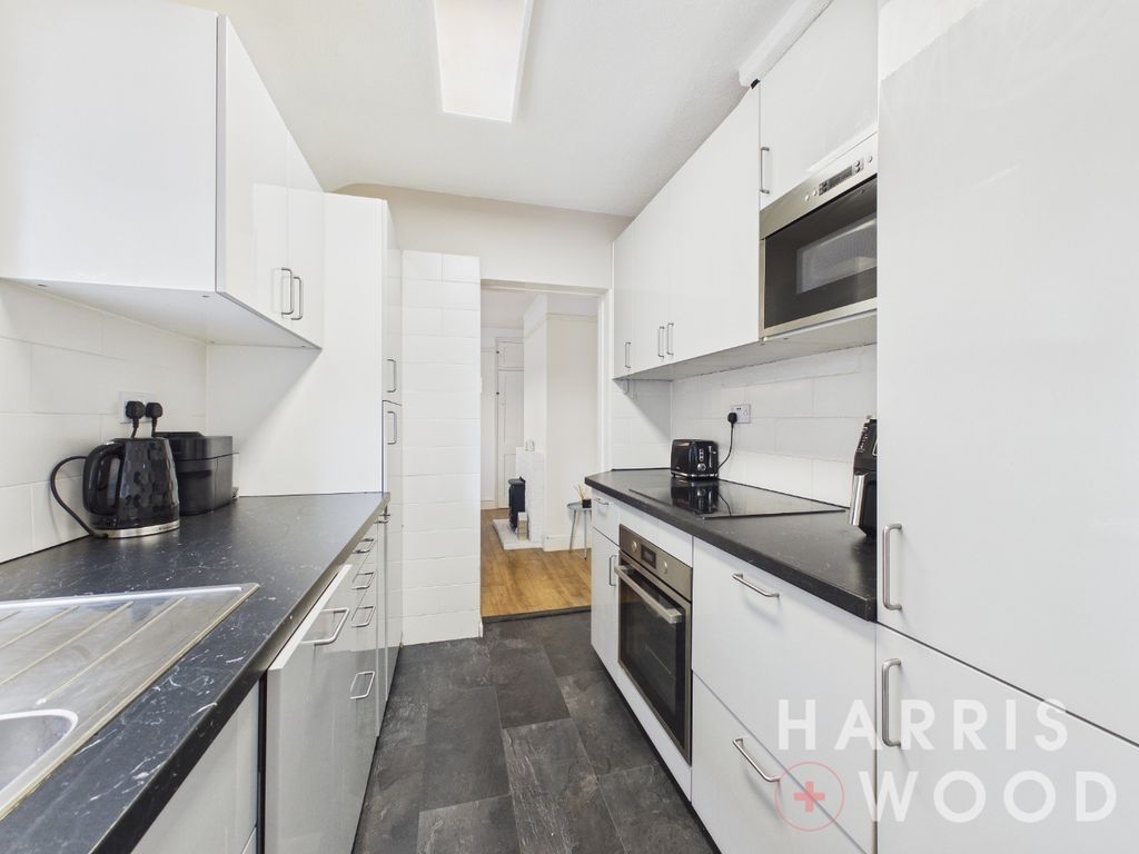 Property photo 2 of 18 5051773