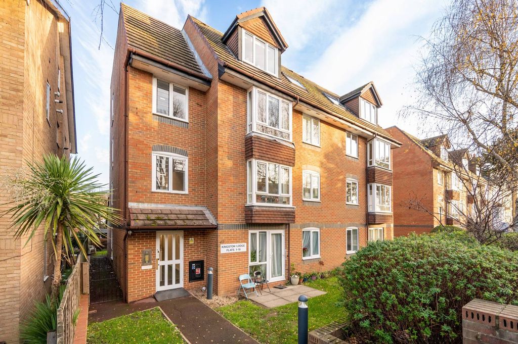 Property photo 1 of 7