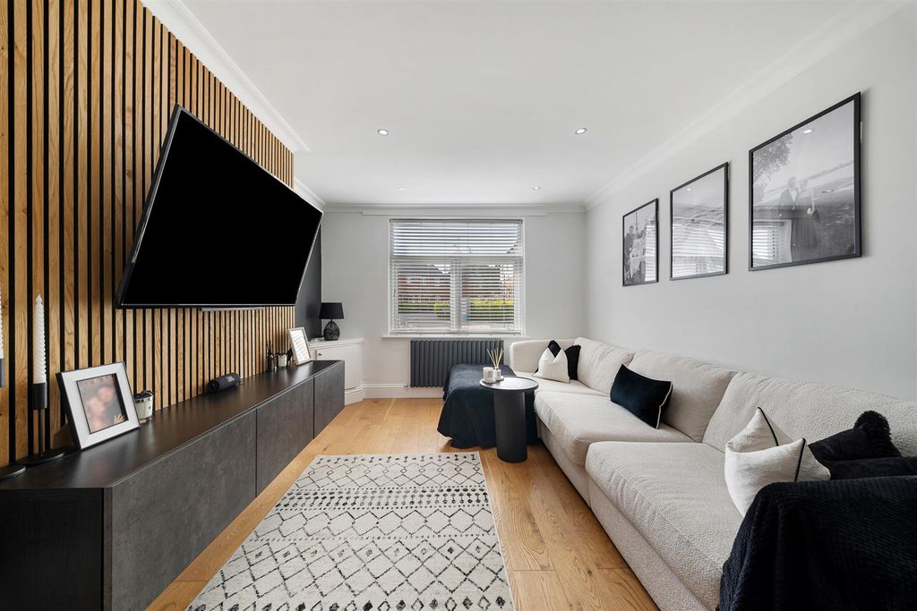Property photo 2 of 23 69 Scotchbarn Lane-15.Jpg