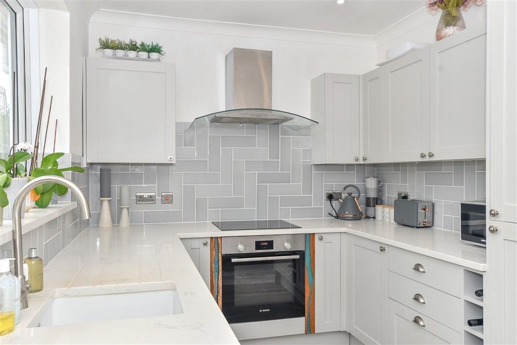 Property photo 3 of 13 Kitchen