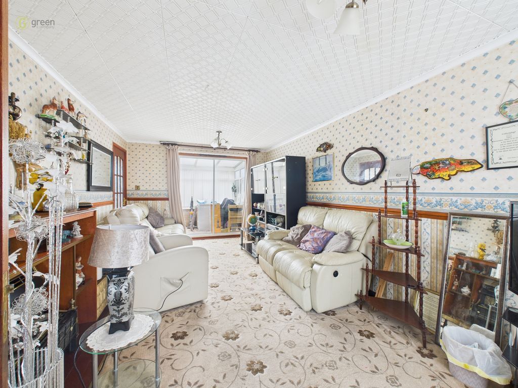 Property photo 2 of 20 Cam04914G0-Pr0285-Still002