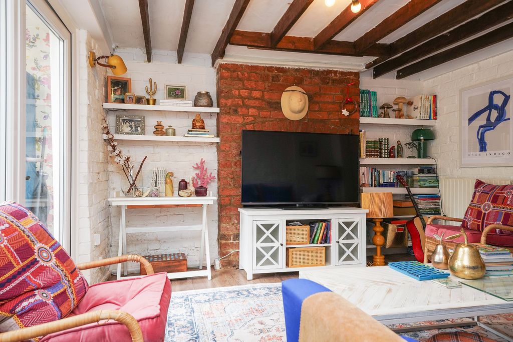 Property photo 3 of 13