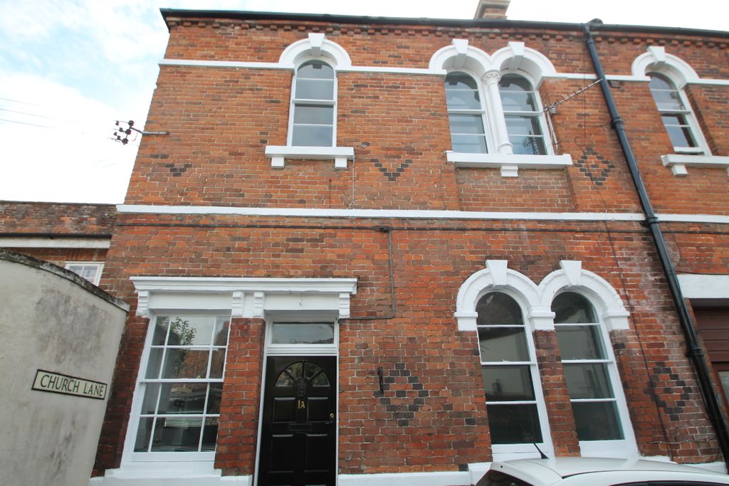 Property photo 1 of 8