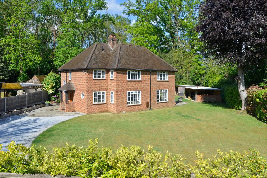 Property photo 1 of 20