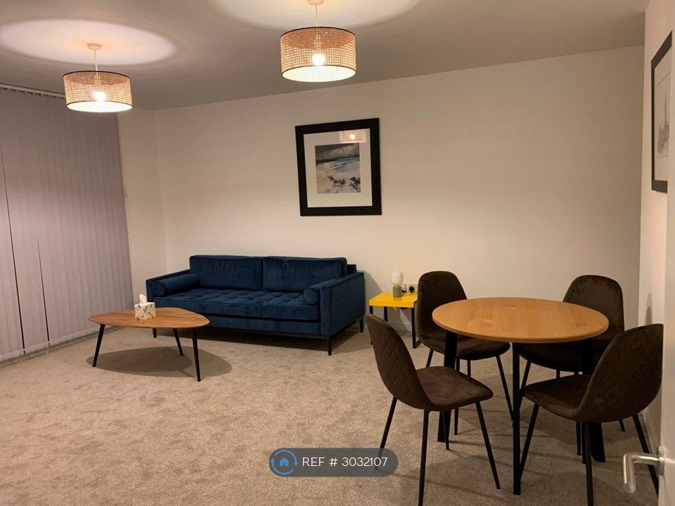 Property photo 2 of 12 Living Room