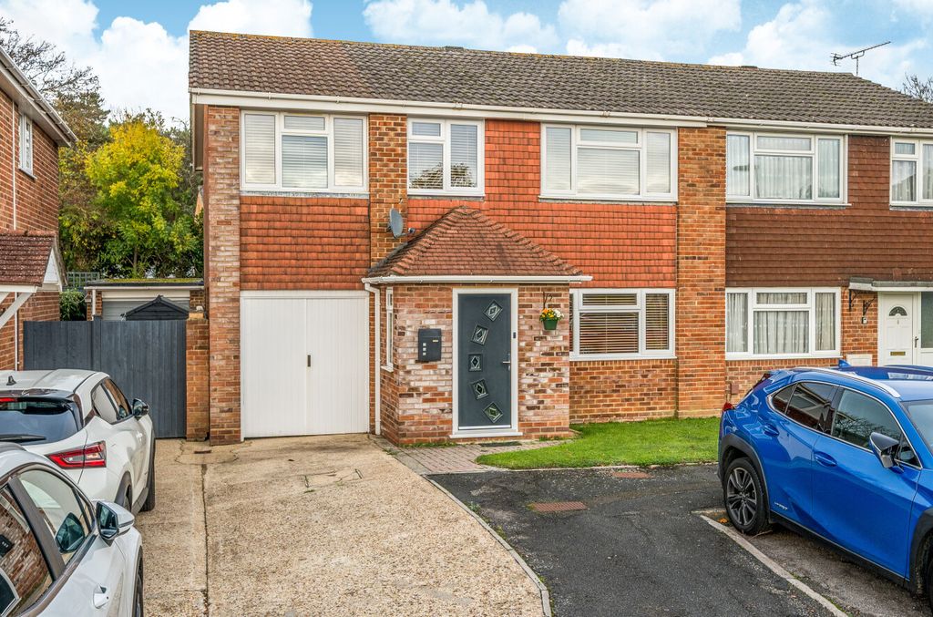 Property photo 1 of 12 1376211-1-690A242...