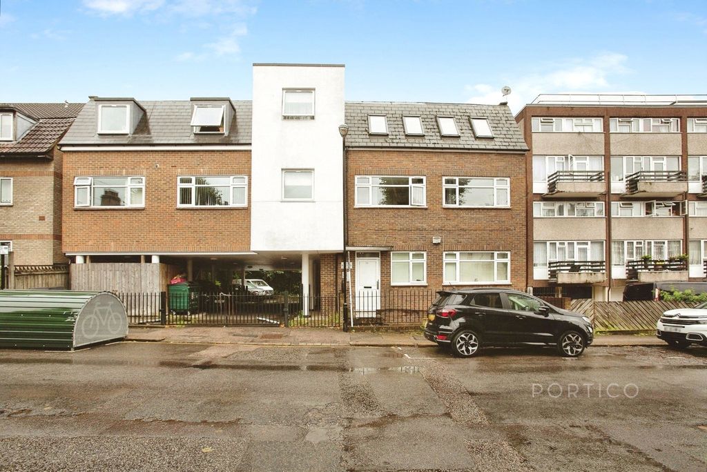 Property photo 1 of 11 Picture No. 14