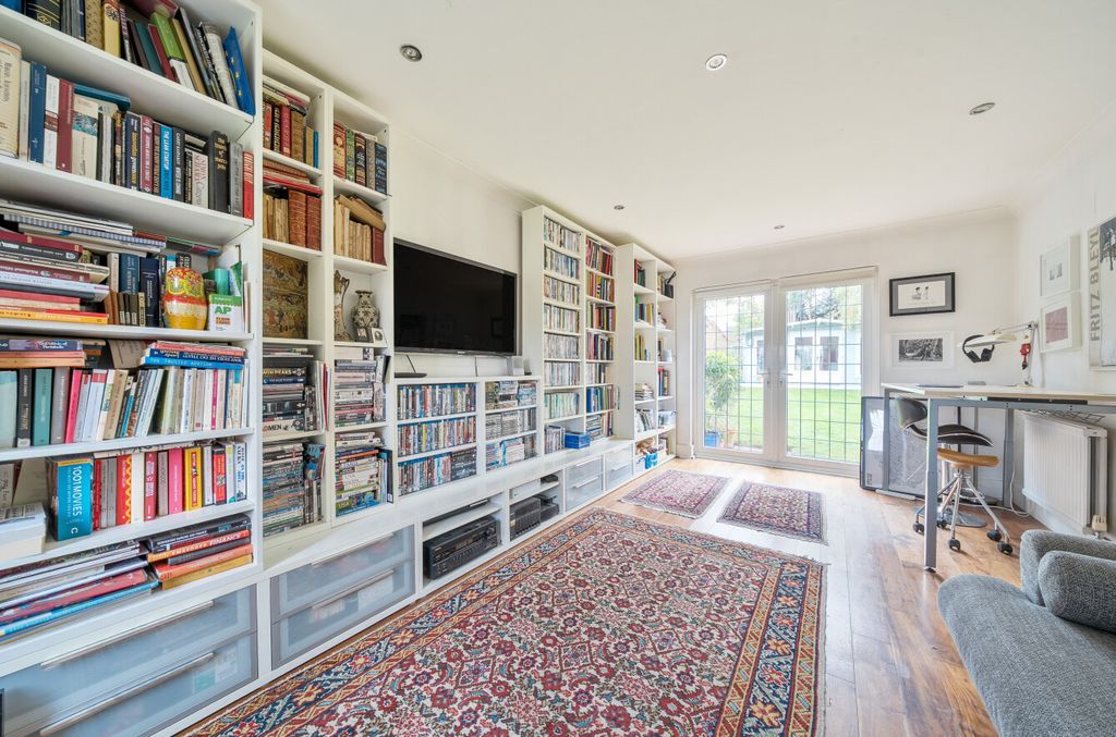 Property photo 2 of 26 1364073-1-68Ed8c5...