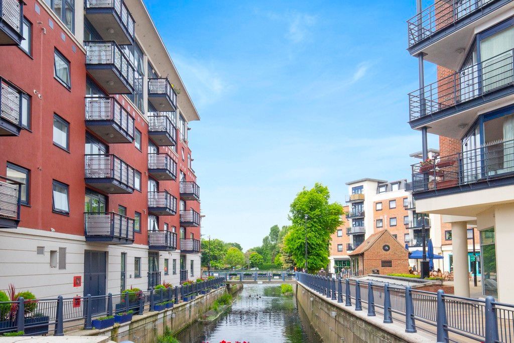 Property photo 1 of 21