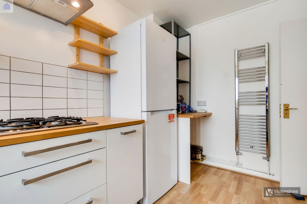 Property photo 2 of 13 1552463