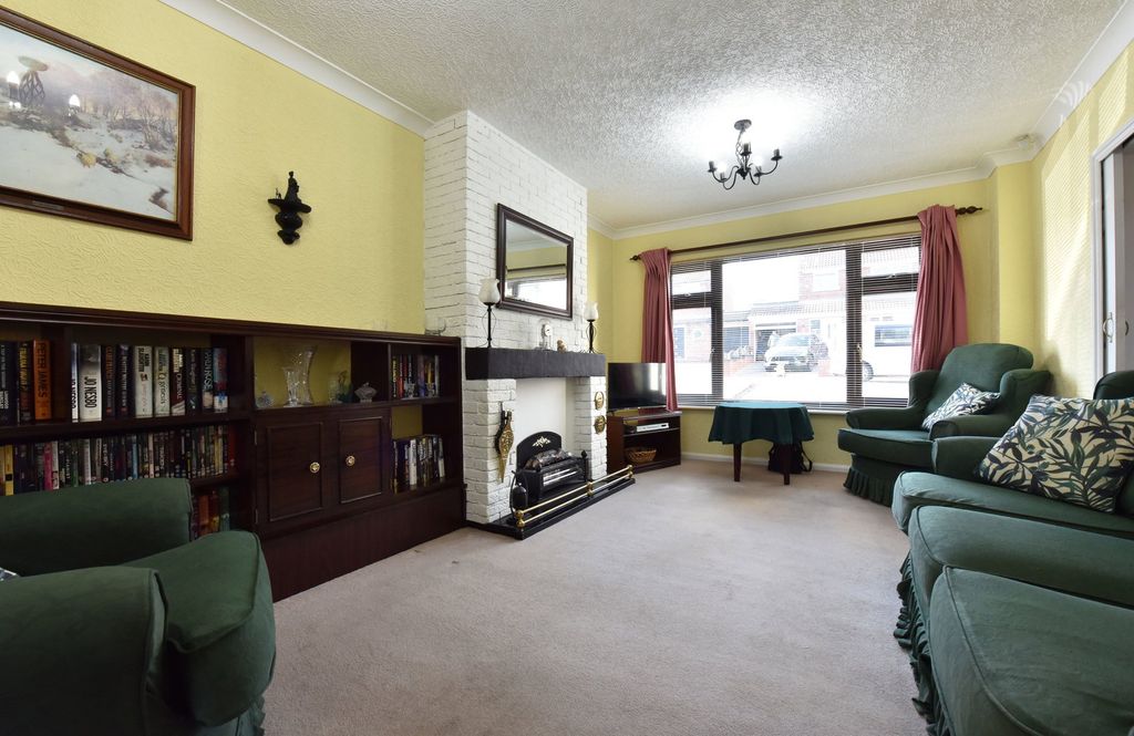 Property photo 2 of 15