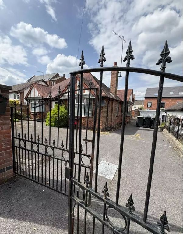 Property photo 2 of 14