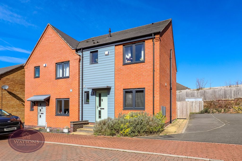 Property photo 1 of 21