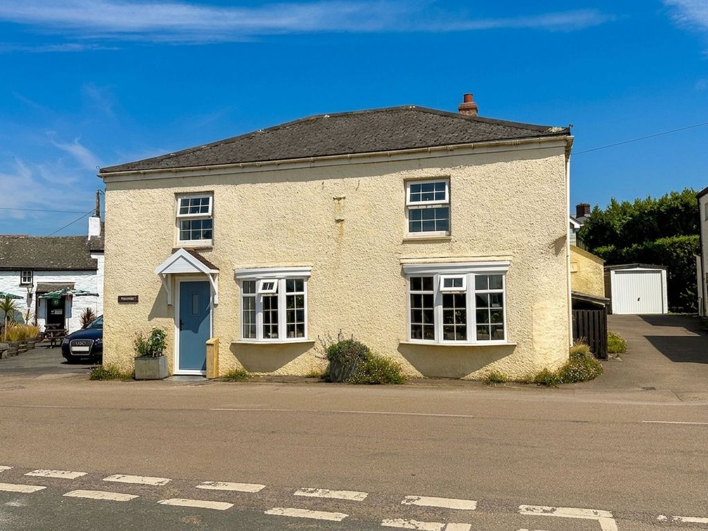Property photo 1 of 18
