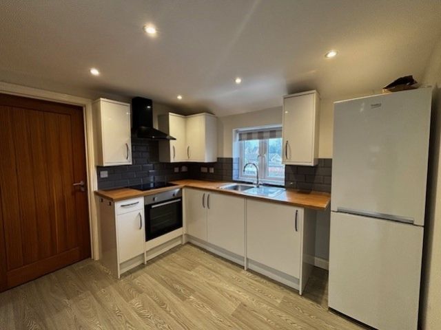 Property photo 2 of 13 7C Kitchen With Ff