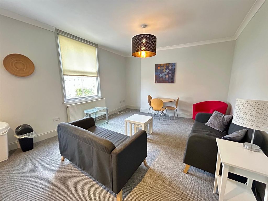 Property photo 2 of 7 4.Jpg