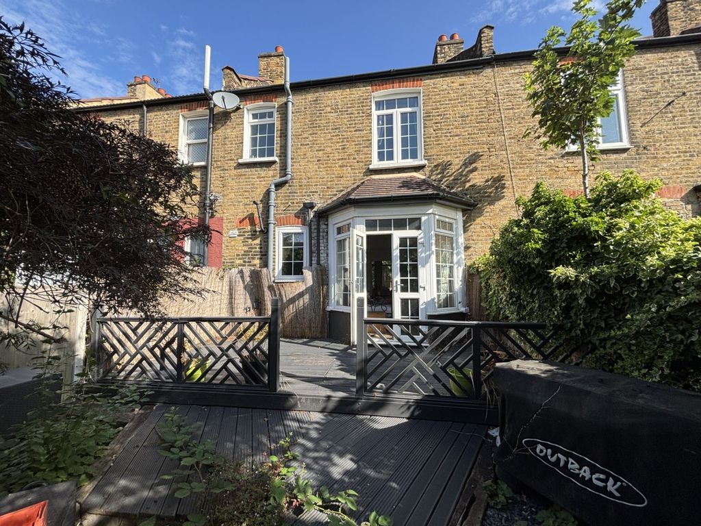 Property photo 2 of 3 02