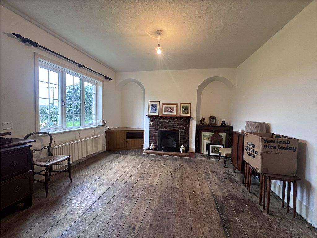 Property photo 2 of 14 Picture No. 21