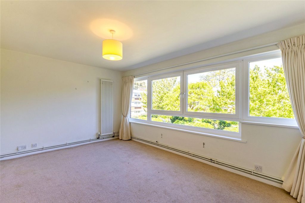 Property photo 2 of 10 Picture No. 06