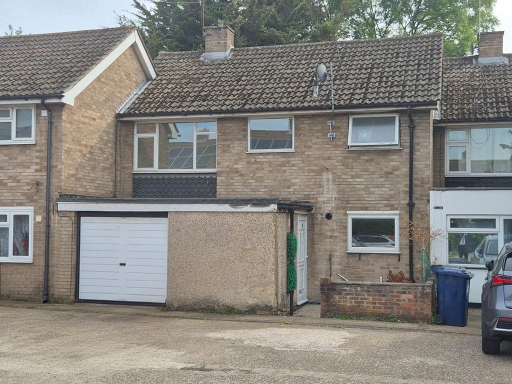 Property photo 1 of 9