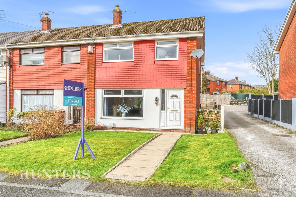 Property photo 1 of 22 Front (Exterior)