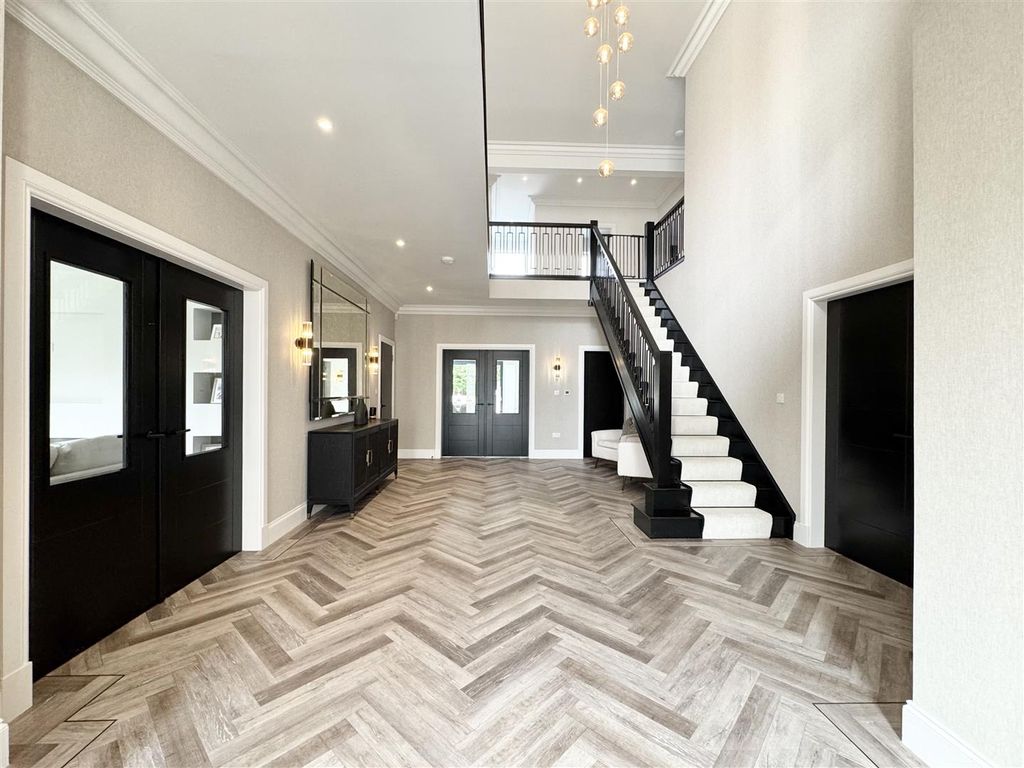 Property photo 2 of 41 Entrance Hallway