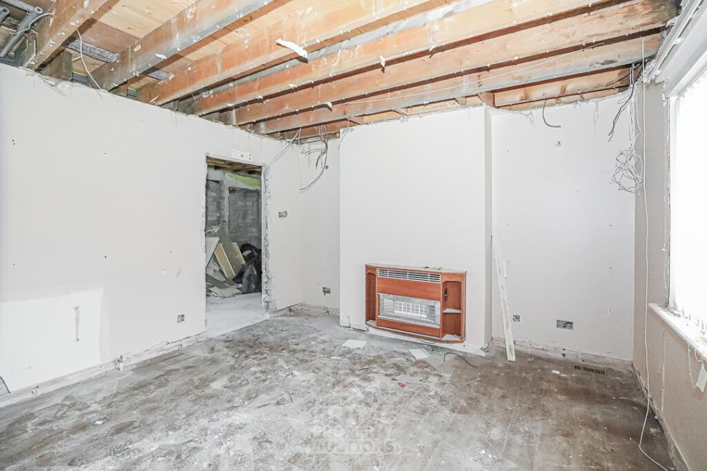 Property photo 3 of 22