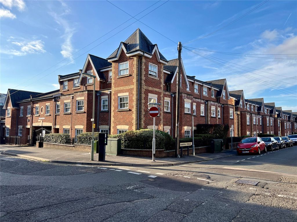 Property photo 1 of 9 Exterior