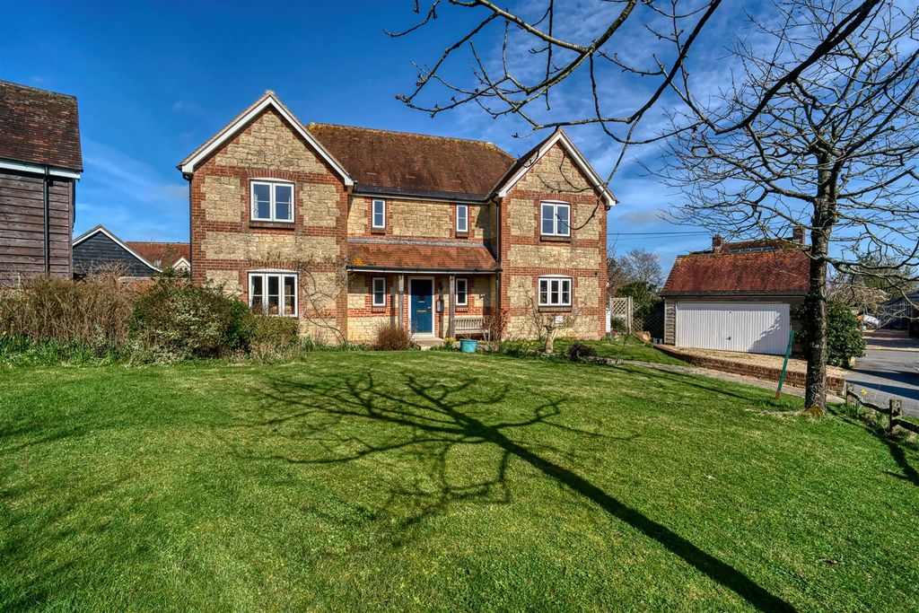 Property photo 1 of 9 Front