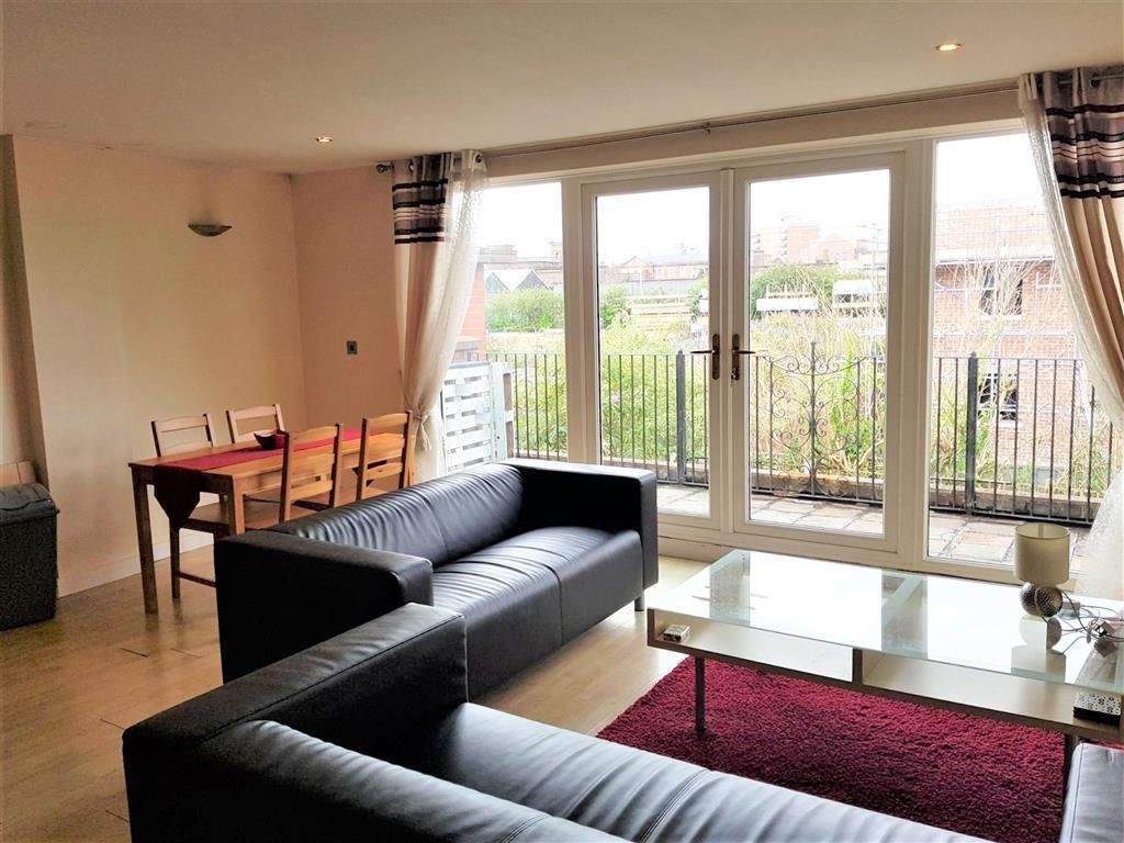 Property photo 2 of 8 Living Room