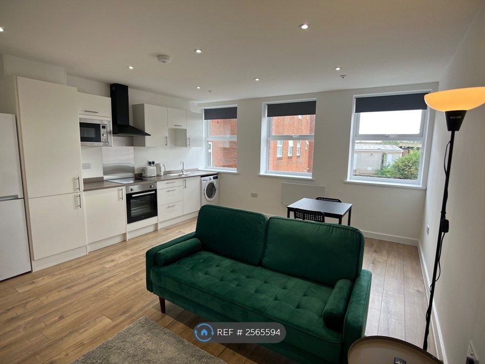 Property photo 2 of 10