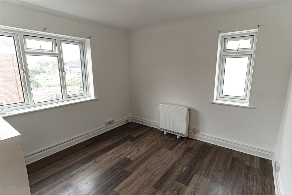 Property photo 3 of 8 Wjd05469.Jpg