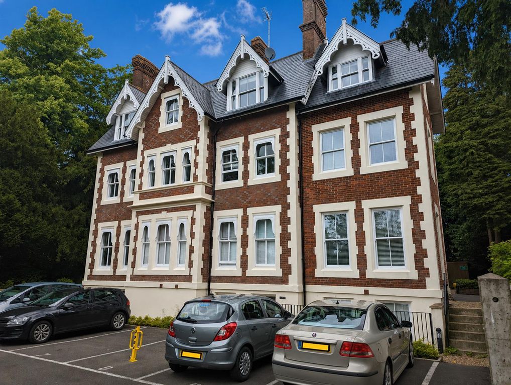 Property photo 3 of 5 4B96B83549B0496d0F031A9c038A73Bf090Bba0d48F0d00163