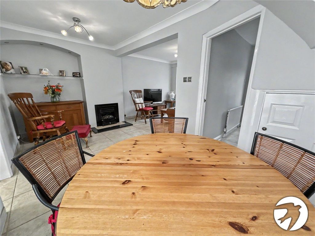 Property photo 3 of 15 Picture No. 04