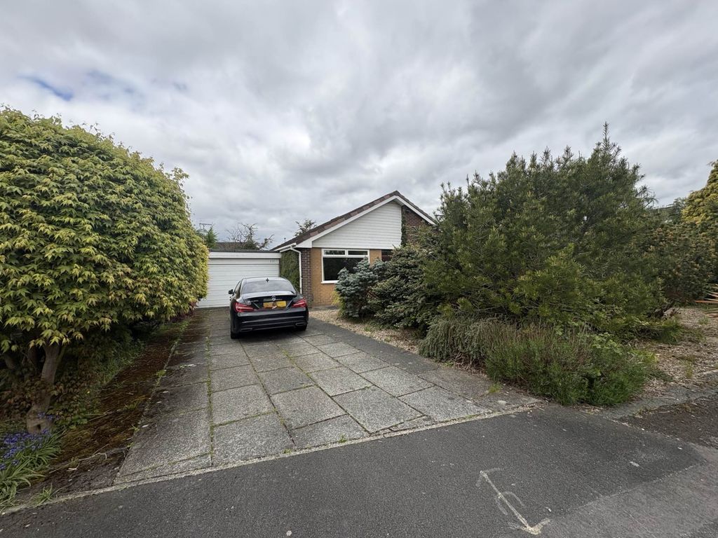 Property photo 1 of 21