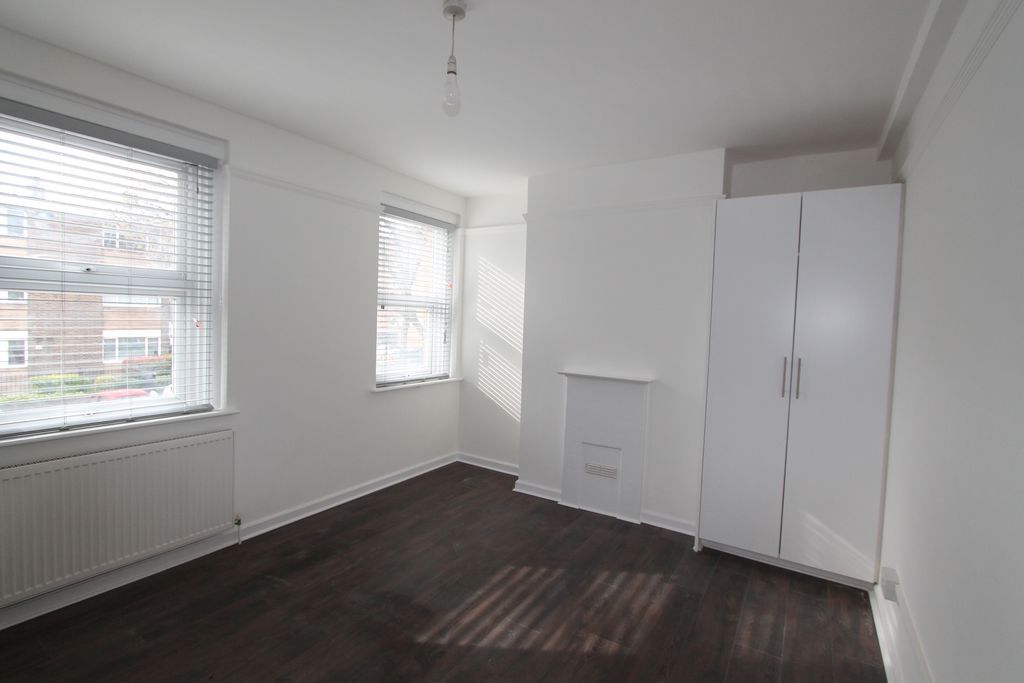 Property photo 3 of 7 Photo 1