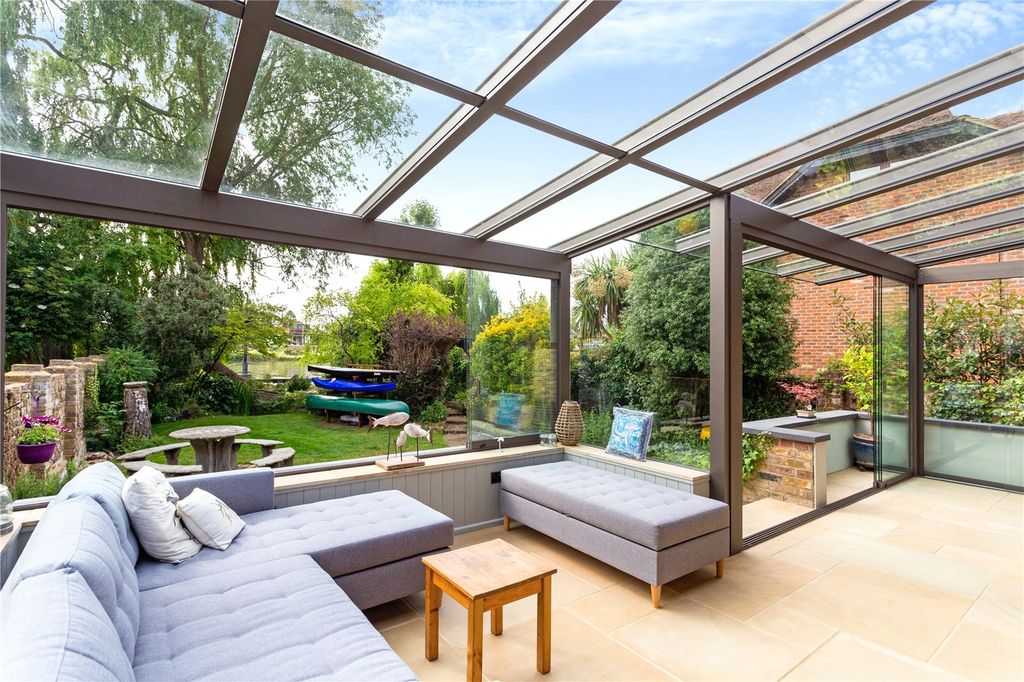 Property photo 2 of 17 Picture No. 03