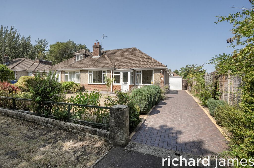Property photo 1 of 12 8d54dc586B5541Ed8923Ff5E1A9138B2