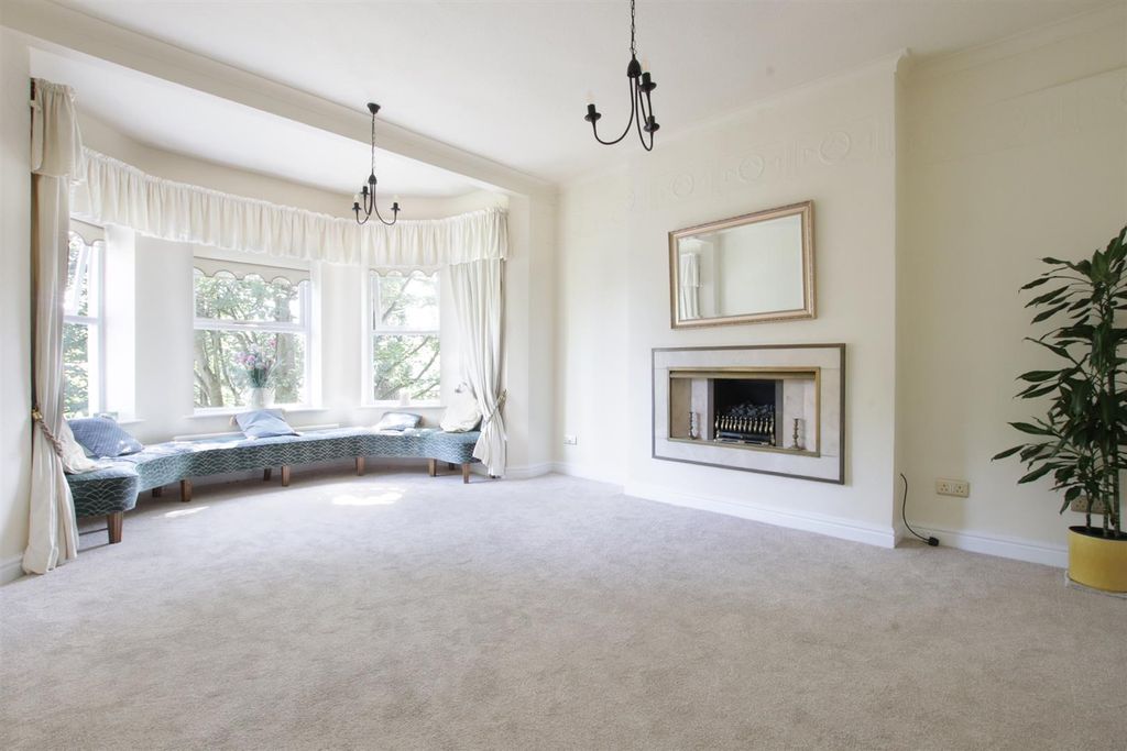 Property photo 3 of 20