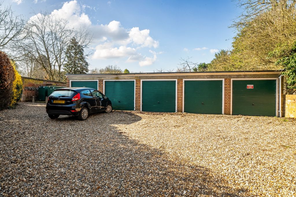 Property photo 3 of 18