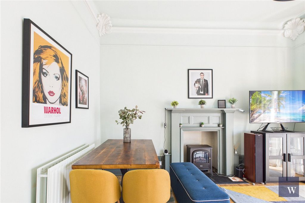 Property photo 2 of 12 Picture No. 04