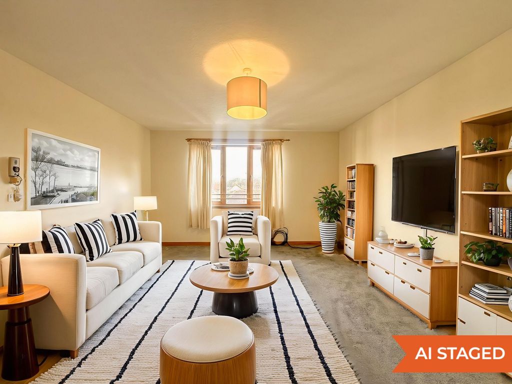 Property photo 2 of 9 Lounge - Staged