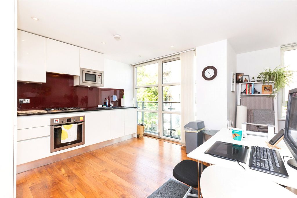 Property photo 2 of 10 Open Plan Living