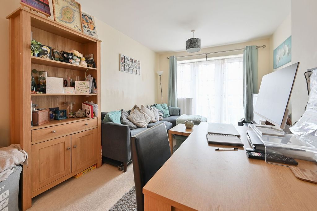 Property photo 2 of 8