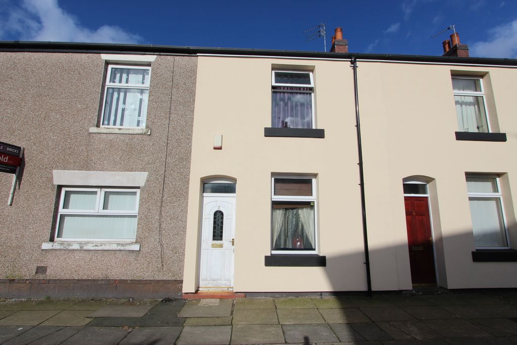 Property photo 1 of 7