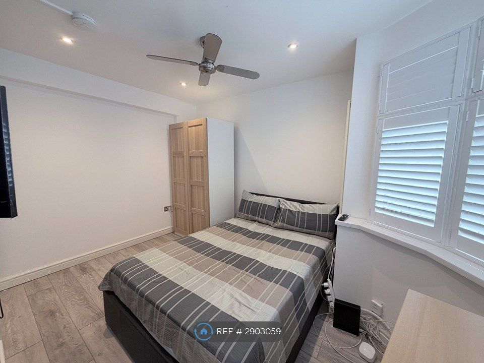 Property photo 2 of 10 Gf Room d