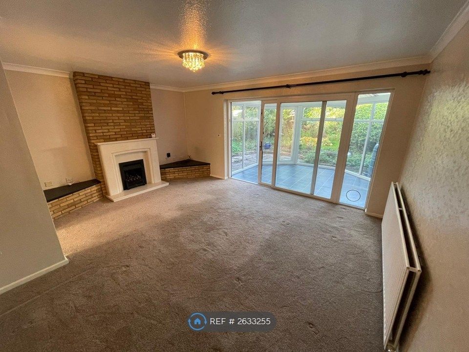 Property photo 2 of 25