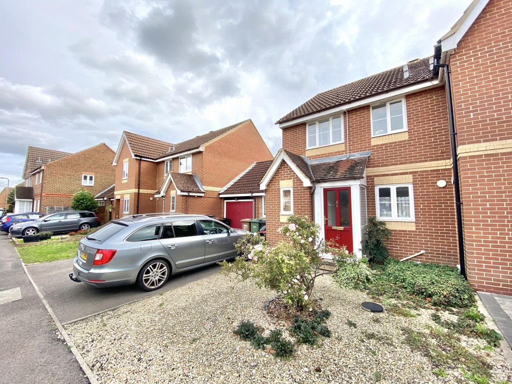 Property photo 1 of 8 Front (Main)