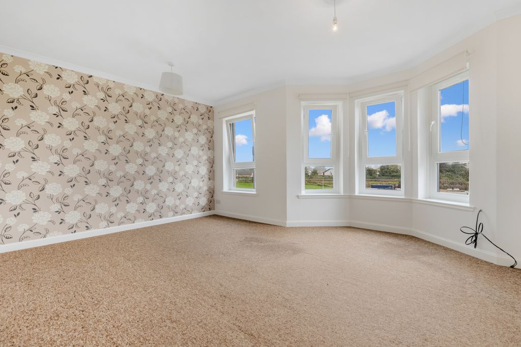 Property photo 2 of 17 Picture No. 03